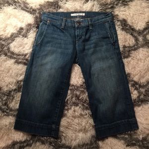 Joe’s Jeans denim shorts sz 25 98% cotton